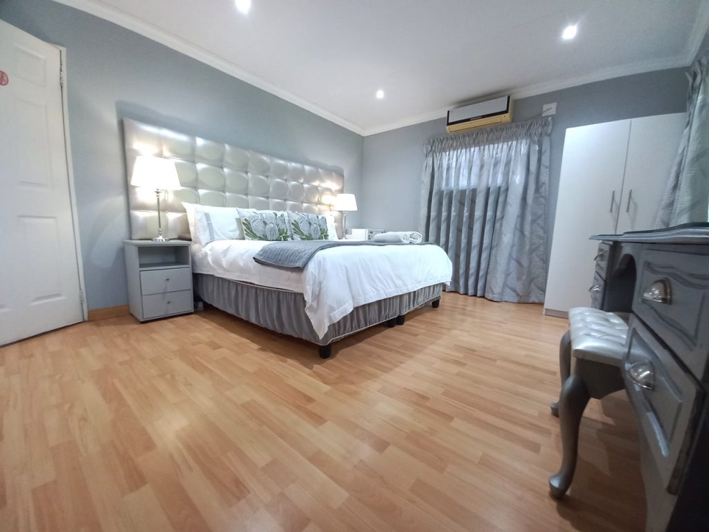 Room 2 B&B style accommodation in Waverley, Bloemfontein 1